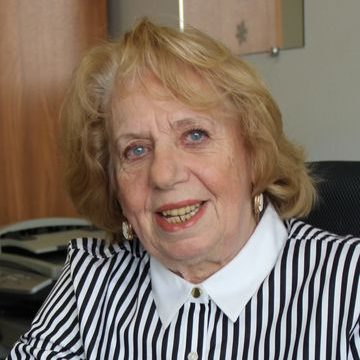 Почтарь Эрнестина Ильинична